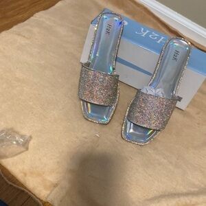 Womens H2K slip on size 8 worn a few times